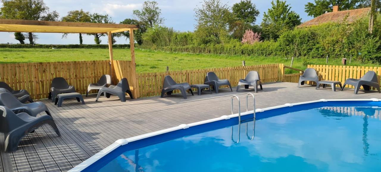 Le Petit Moulin Bed & Breakfast Saint-Hilaire  Exterior photo