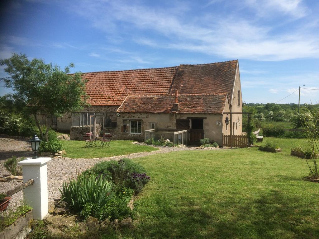 Le Petit Moulin Bed & Breakfast Saint-Hilaire  Exterior photo